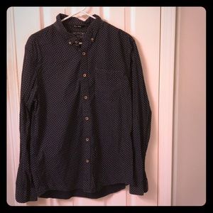 On the Road Slim Fit men’s button down shirt